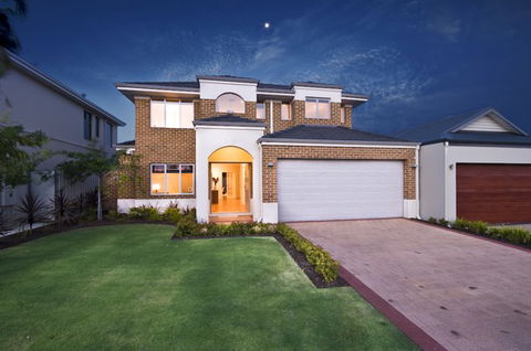 Chessington Homes - Builders QLD 2
