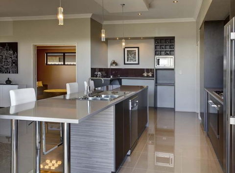 Metrostrata Developments - Builders QLD 0