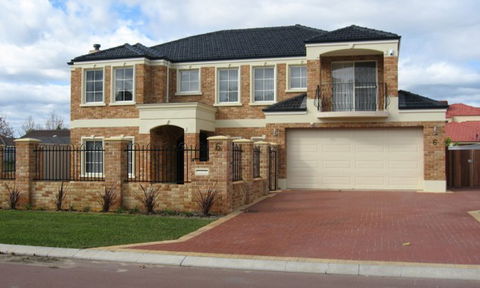 Artique Homes - Builders QLD 2