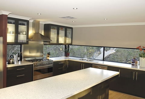 Qest Holdings - Builders QLD 0