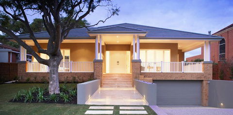 Roe Builders - Builders QLD 0