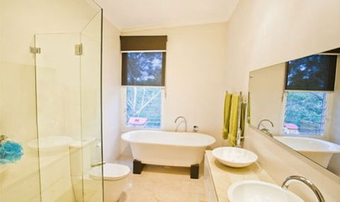 Wal Robbins Additions Pty. Ltd. - Builders QLD 1