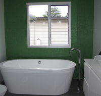 Bond R W Constructions - Builders QLD