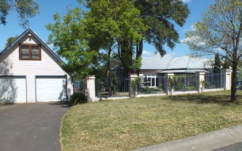 Wayne Sakey & Sons - Builders QLD 1