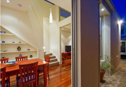 Byrne Building Projects - Builders QLD 0