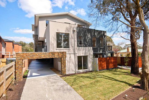 Eastern Melbourne VIC Builders QLD