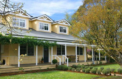 Qestbuild - Builders QLD 0