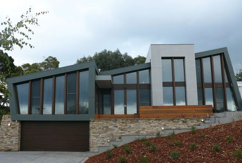 Lowther Builders Pty Ltd - Builders QLD 0